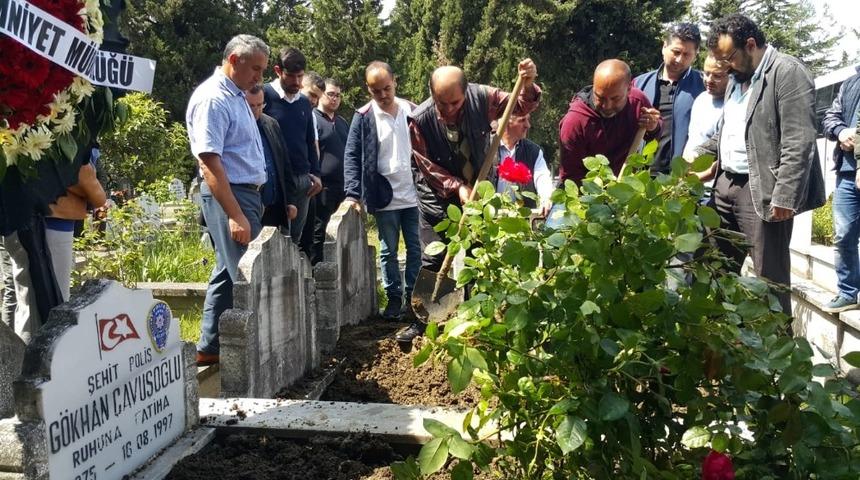 Şehit oğluna kavuştu