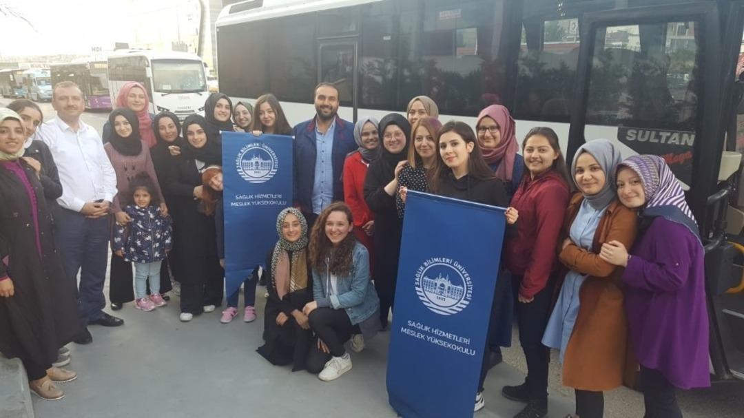 İyilik melekleri &Uuml;nye&rsquo;deki &ccedil;ocukları sevindirdi