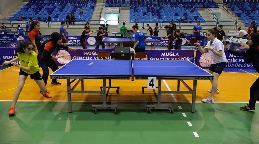 Masa Tenisi Yıldız Erkekler ve Kızlar T&uuml;rkiye Birinciliği m&uuml;sabakaları Marmaris&rsquo;te başladı