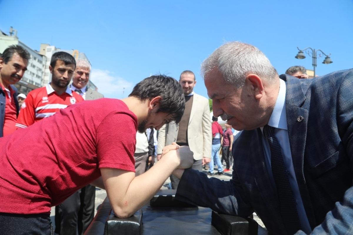 Başkan Demirtaş: &ldquo;Engellilerin destek&ccedil;isi olmaya devam edeceğim&rdquo;