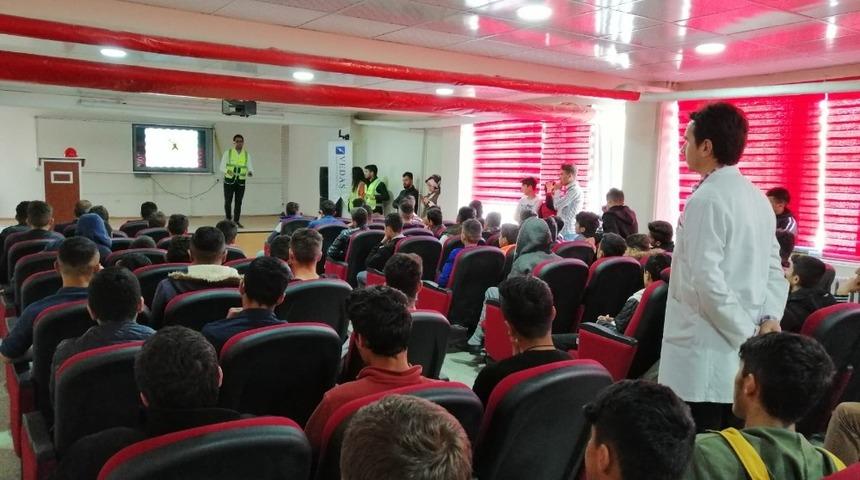 VEDAŞ&rsquo;tan &ouml;ğrencilere &lsquo;İş Sağlığı ve G&uuml;venliği&rsquo; eğitimi