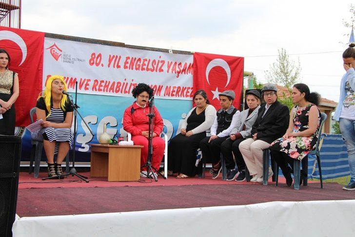 Kula’da Engelliler Haftası kutlamaları G1