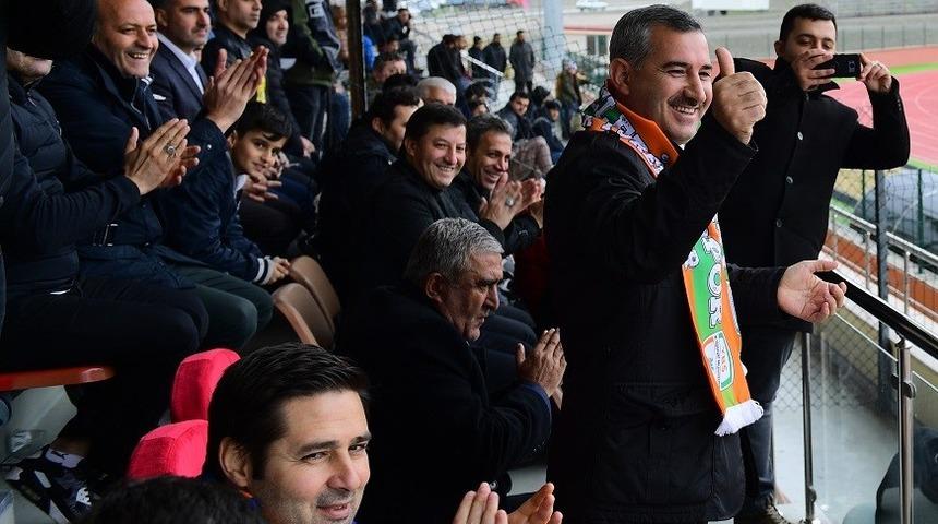 Yeşilyurt Belediyesi tarihi maça otobüs kaldıracak