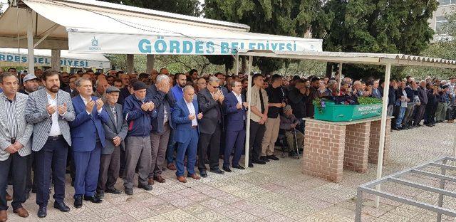 Belediye Başkanı Akyol’un annesi toprağa verildi