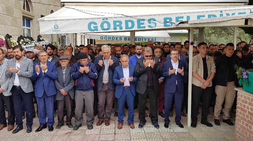 Belediye Başkanı Akyol’un annesi toprağa verildi