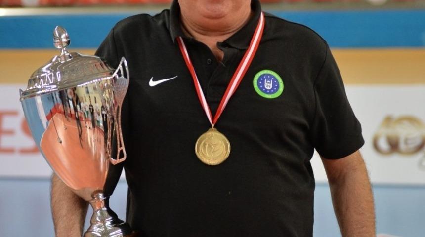 Aksoy ile yollar ayrıldı