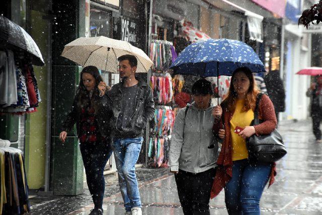 Edirne'de yağmur etkili oldu