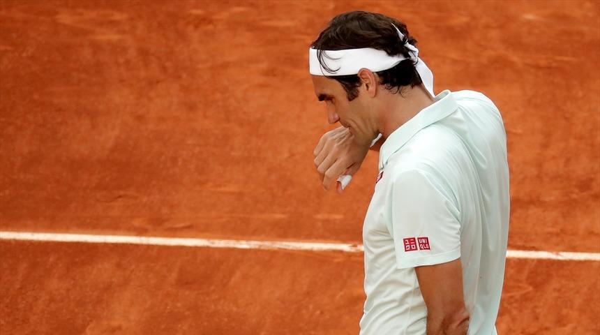 Roger Federer Madrid Açık Tenis Turnuvası'na çeyrek finalde veda etti