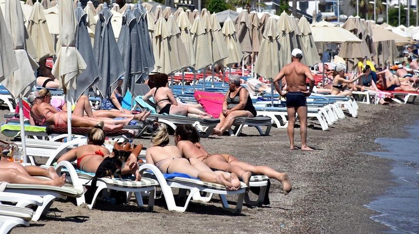 Ramazan'ın başlamasıyla sahiller yabancı turistlere kaldı 