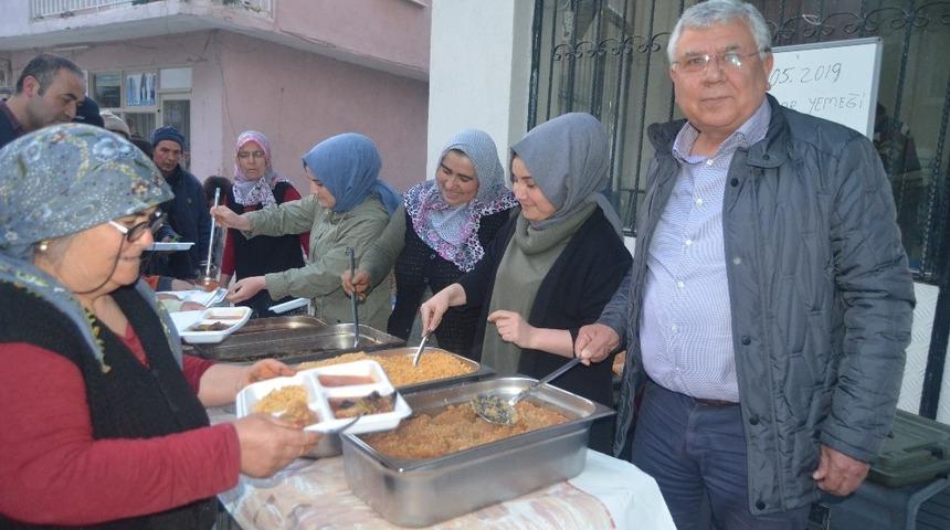 Salihli TSO&rsquo;dan Selendi&rsquo;de her g&uuml;n 100 kişiye iftar