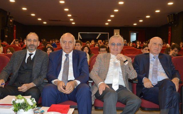 Prof. Dr. Ünal: “Spor öncesi hekim muayenesi olası sorunlardan korur”