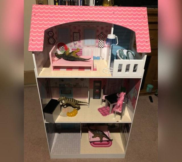 dinosaur-doll-house-88433