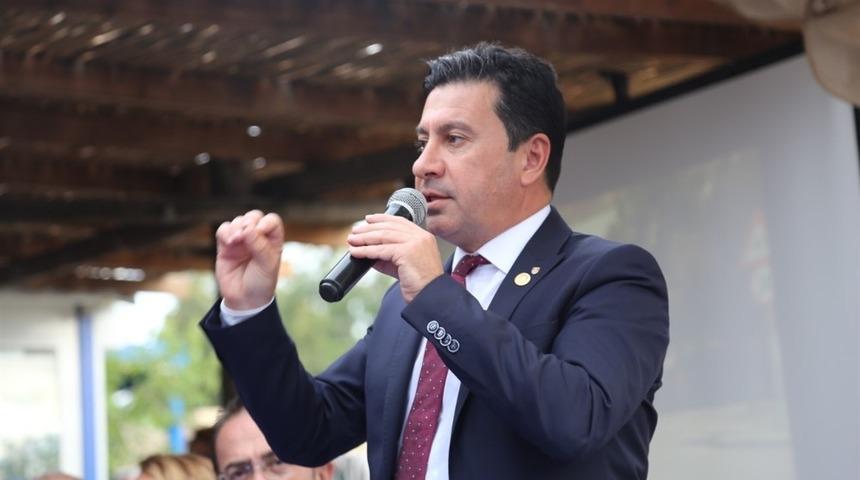 Başkan Aras, "Yerli m&uuml;şteriye 30 liradan sattığınızı yabancıya 30 Euro&rsquo;dan vermeyin"