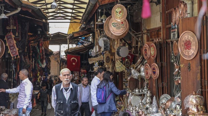 G&uuml;neydoğu, bayramı şimdiden 'doldurdu'