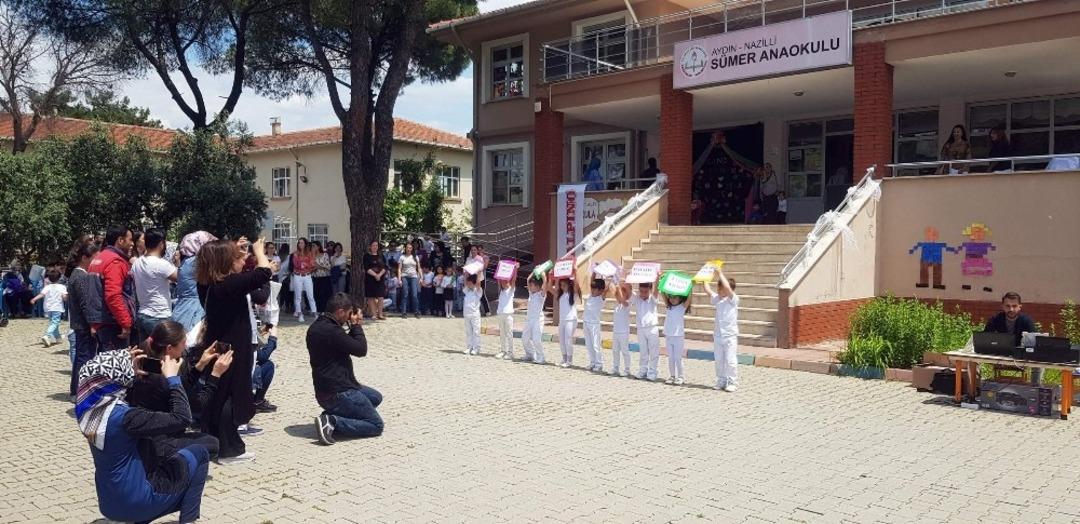 Nazillili miniklerden Annelere &ouml;zel etkinlik