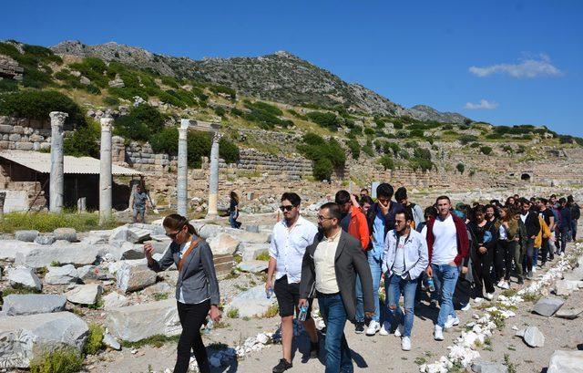 Turizm öğrencilerinden antik dönemin turizm merkezine ziyaret