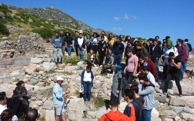 Turizm öğrencilerinden antik dönemin turizm merkezine ziyaret