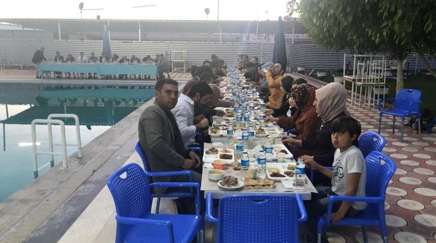 Bismil Devlet Hastanesi personeli iftarda bir araya geldi