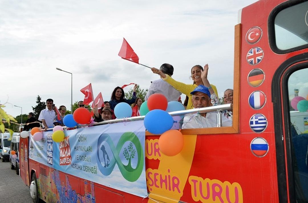 Didim 3. Engelsiz Festivali renkli g&ouml;r&uuml;nt&uuml;lerle başladı