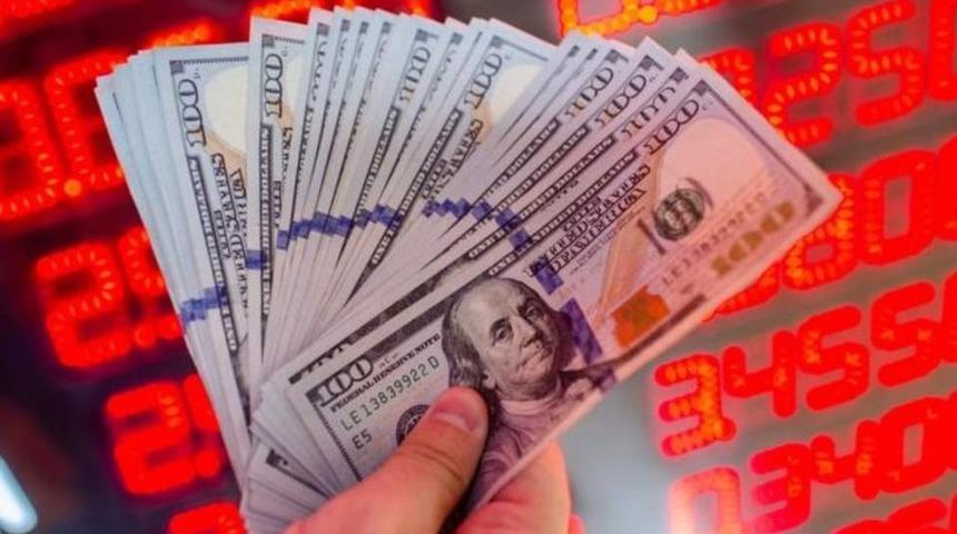 Reuters: Türk bankaları Türk Lirası'nı desteklemek için 4,5 milyar dolar sattı