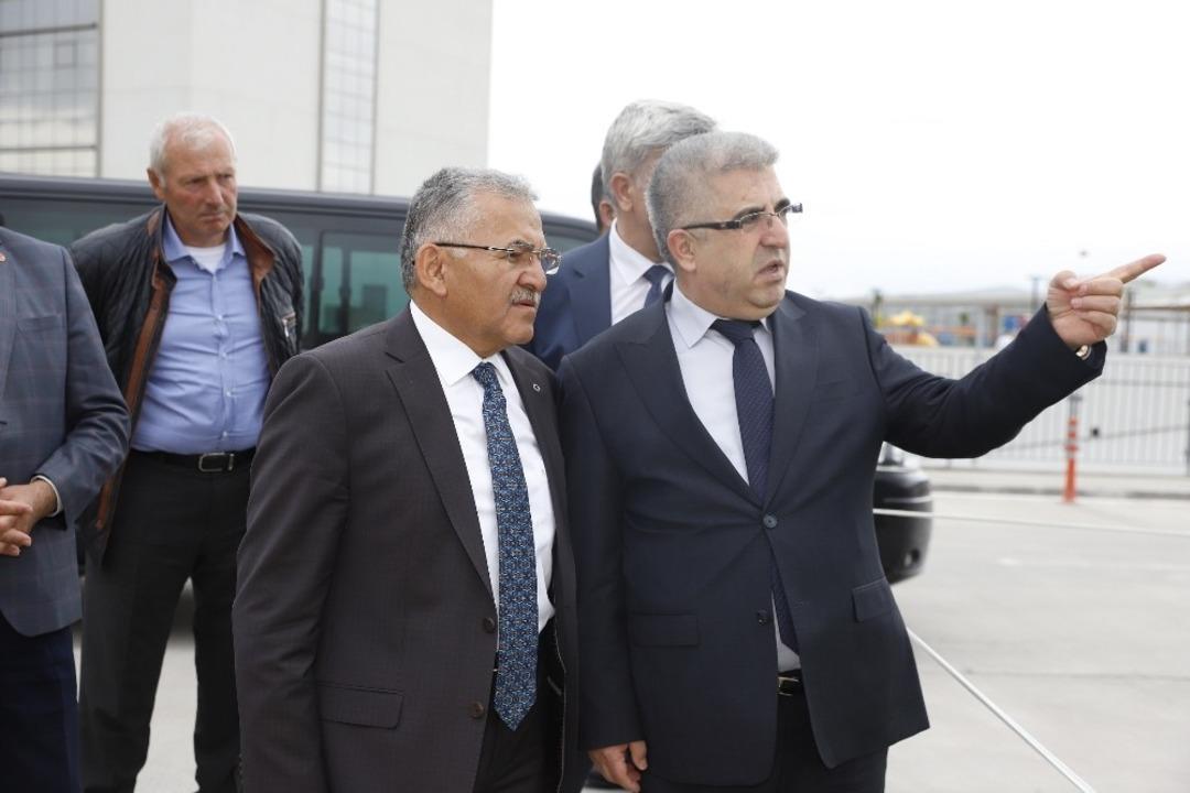 Başkan B&uuml;y&uuml;kkılı&ccedil;, Şehir Hastanesi&rsquo;ne Ulaşımı Yerinde İnceledi