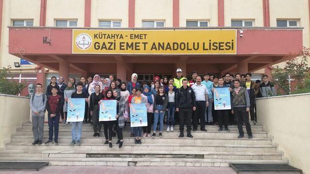 Emet’te polis ve jandarmanın Trafik Haftası etkinlikleri