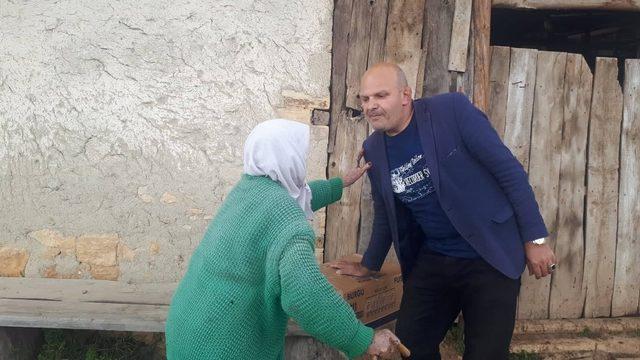 Wuppertal Kütahyalılar Derneği’nden 60 aileye Ramazan yardımı