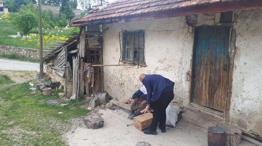 Wuppertal K&uuml;tahyalılar Derneği&rsquo;nden 60 aileye Ramazan yardımı