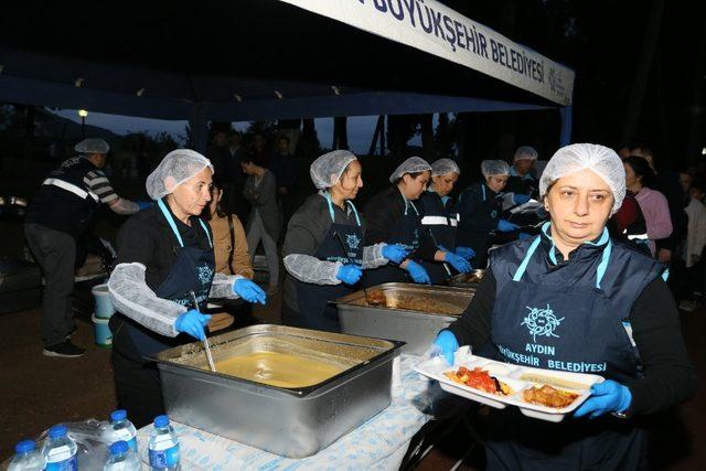 Çölyak hastaları büyükşehrin iftarında buluştu