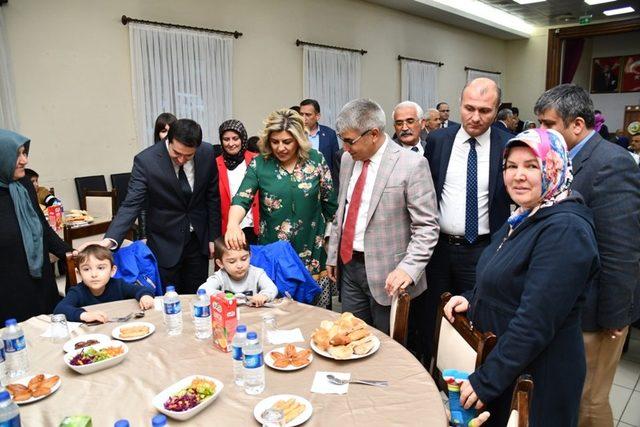 Vali Gürel, Şehit ve Gazi Aileleri ile iftarda bir araya geldi