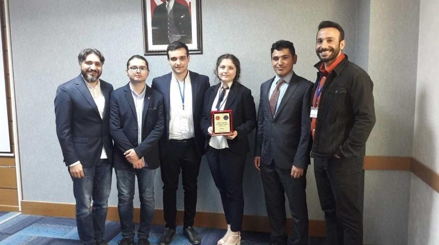 Ahmet Cevdet Paşa Farazi Dava ve Duruşma Yarışmasında Hukuk Fak&uuml;ltesi &ouml;ğrencilerinden ikincilik