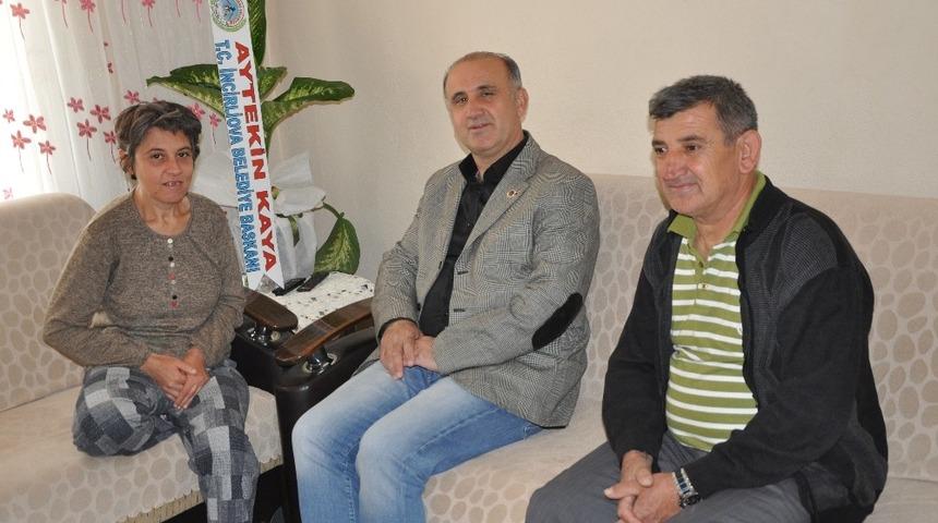 Başkan Kaya, Anneler G&uuml;n&uuml;&rsquo;nde engelli anneleri ziyaret etti