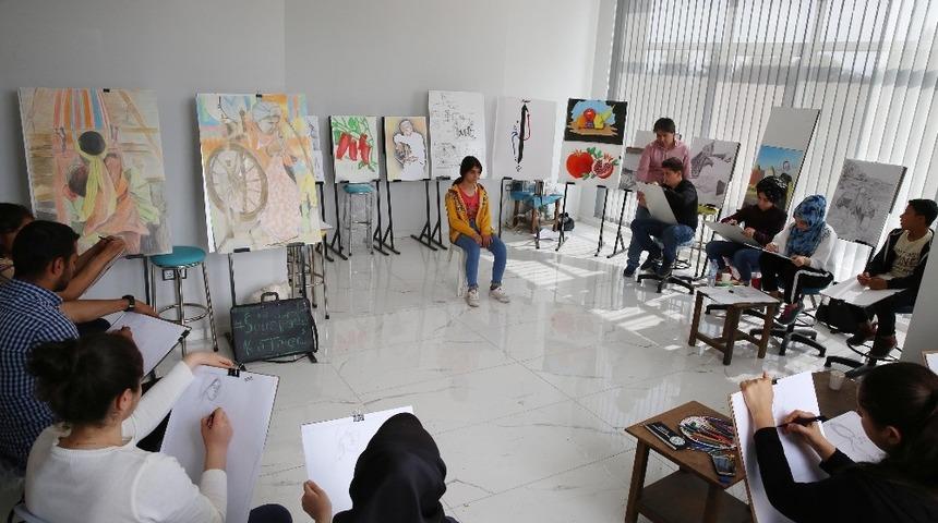Haliliye&rsquo;de gen&ccedil;ler i&ccedil;in resim kursu a&ccedil;ıldı
