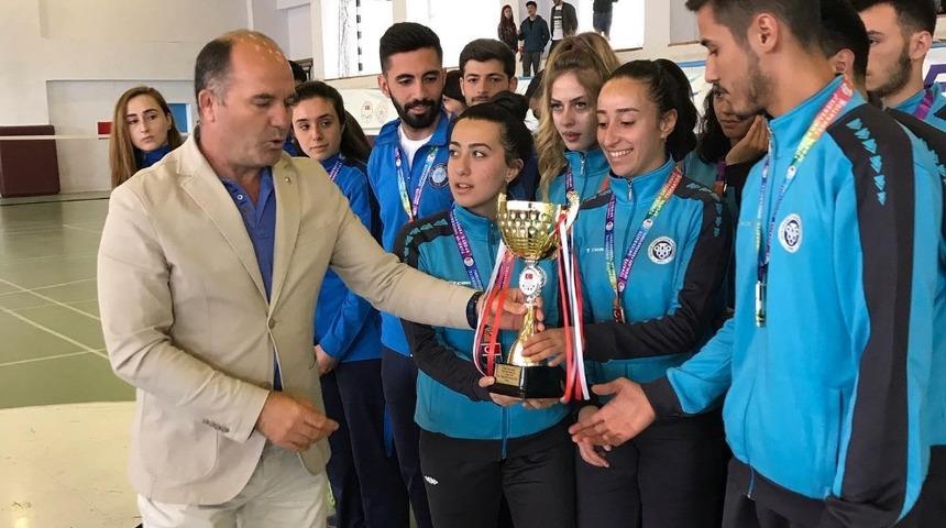 Muğla, Badminton S&uuml;per Lig T&uuml;rkiye Şampiyonası&rsquo;na ev sahipliği yaptı