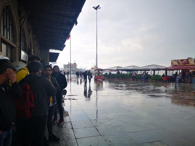 fotoğraflar2/// İstanbul'da dolu ve kuvvetli yağış etkili oluyor