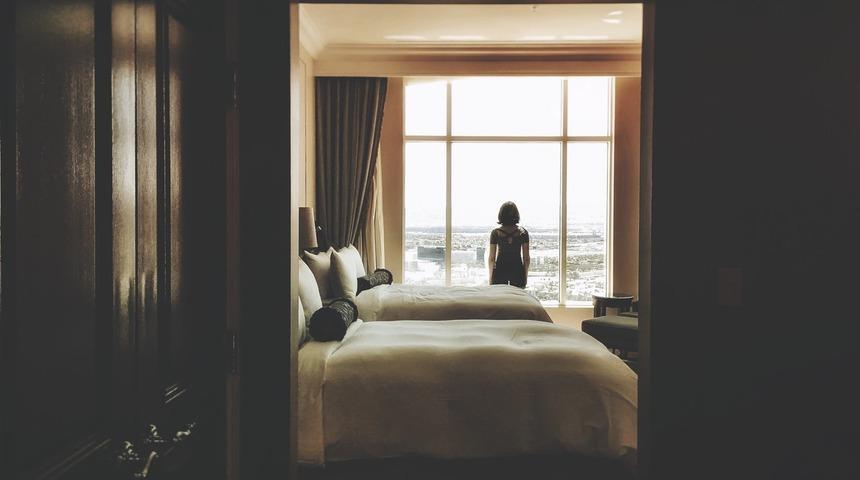 Bir daha yatak odanızın kapısını a&ccedil;ık bırakıp uyuyamayacaksınız!