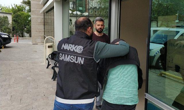 Samsun’da 4 bin 816 adet uyuşturucu hapla yakalanan 2 kişi tutuklandı