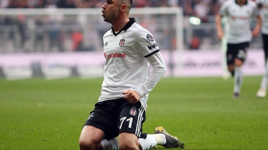 Burak Yılmaz'dan Galatasaray'a 'siyah' g&ouml;nderme!