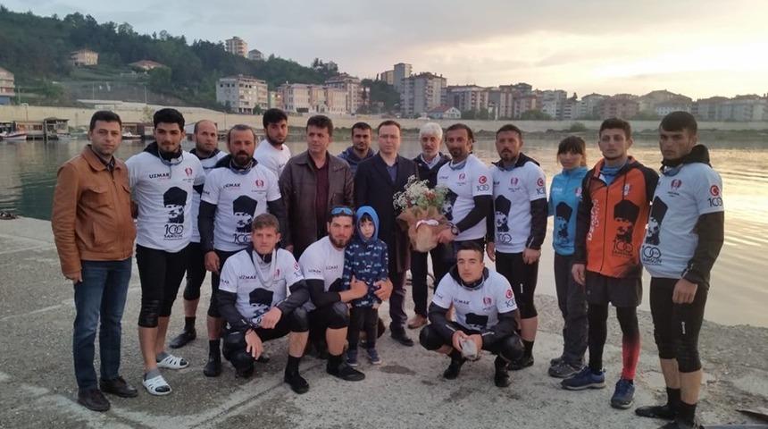 15 dragon bot sporcusu T&uuml;rkeli&rsquo;de karşılandı