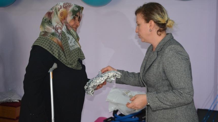 Tatvan&rsquo;da &lsquo;Anneler G&uuml;n&uuml;&rsquo; programı