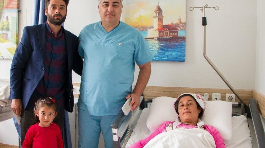 Anneler G&uuml;n&uuml;&rsquo;nde &uuml;&ccedil;&uuml;z bebek sevinci