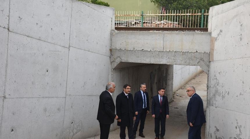 Tren yolu alt ge&ccedil;idiyle tehlike sona erdi