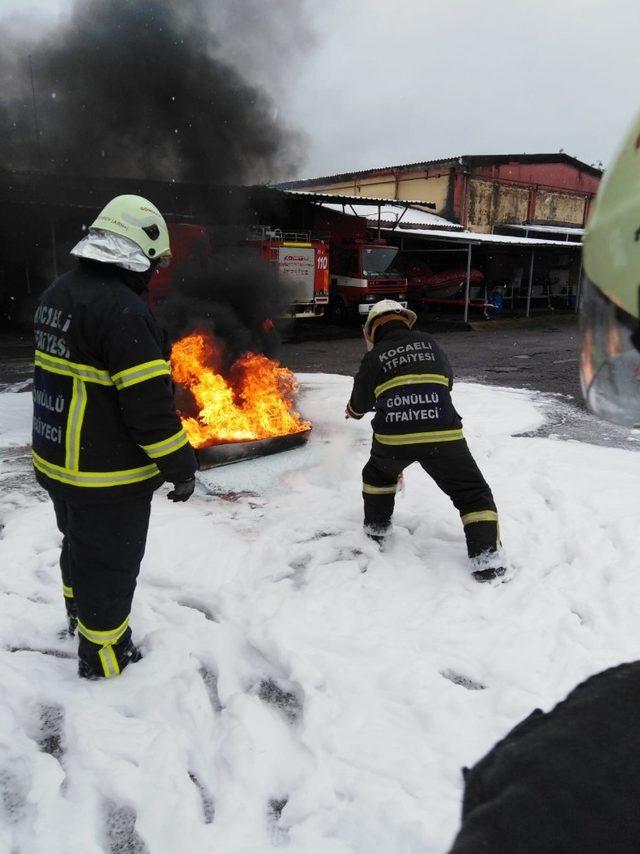 Kocaeli’de son 19 yılda bin 750 kişi gönüllü itfaiyeci oldu