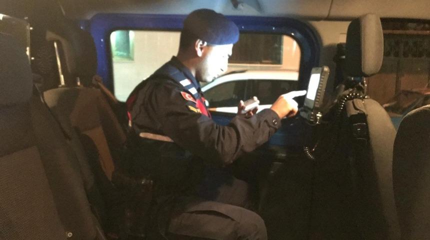 Jandarmanın uygulamasında 13 ş&uuml;pheli yakalandı