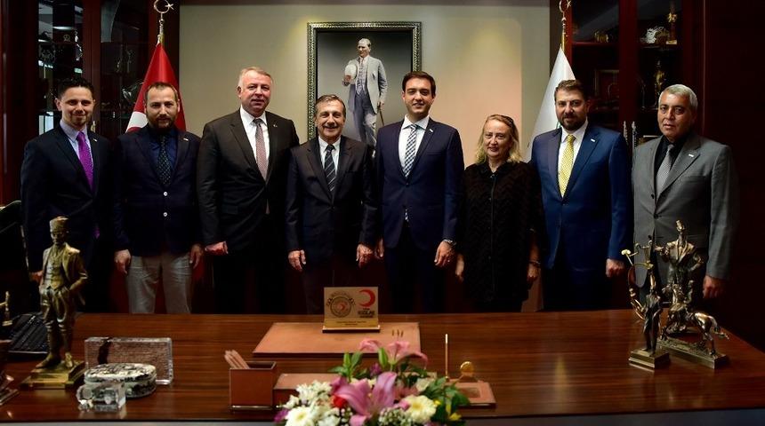 T&uuml;rk Kızılayı&rsquo;ndan Başkan Ata&ccedil;&rsquo;a ziyaret