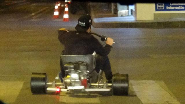 Go-kart aracıyla trafiğe çıktı, patinaj yaparak sürücüleri korkuttu