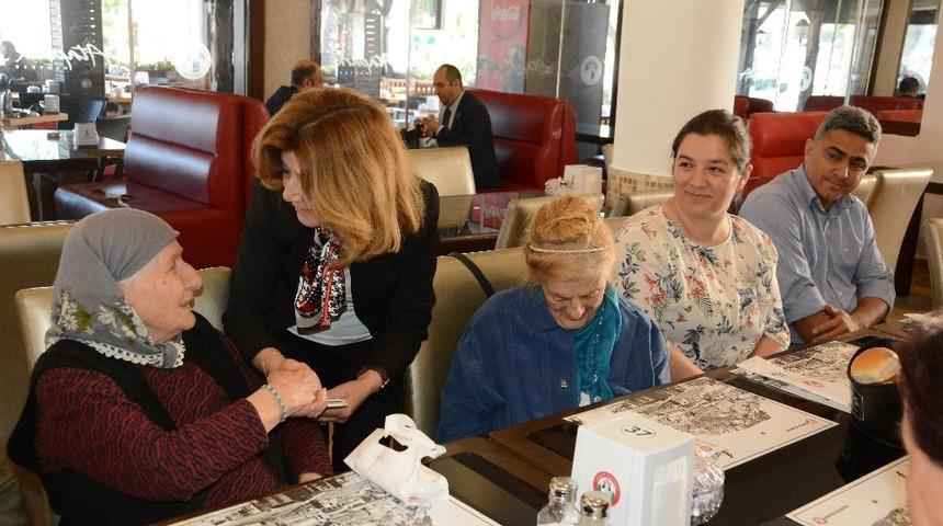 Menteşe Belediyesi&rsquo;nden Anlamlı Anneler G&uuml;n&uuml; Kutlaması