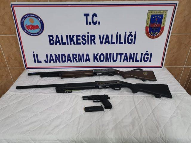 Jandarma aranan 55 kişiyi yakalandı