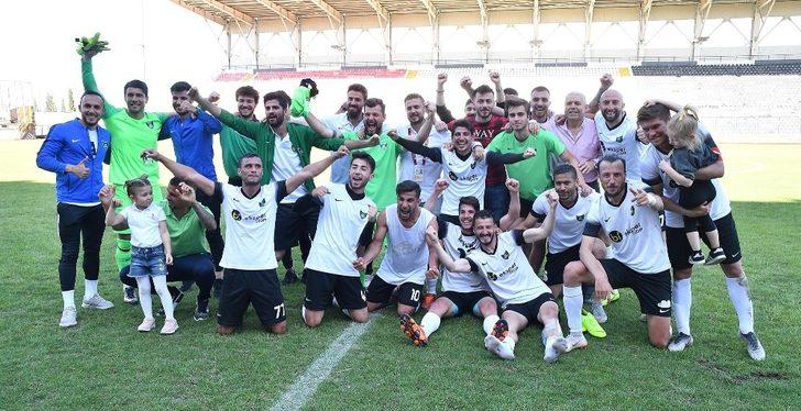 Manisa Sanayispor BAL’a yükseldi G4