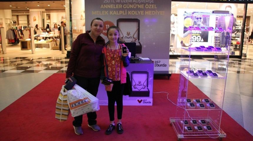 67 Burda’dan Anneler Günü’ne özel kolye